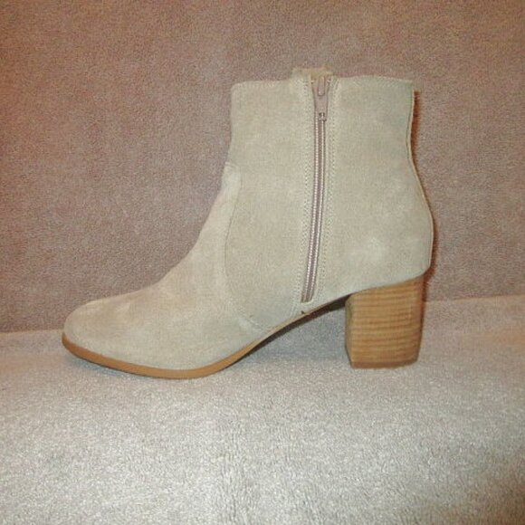 Coconuts by Matisse Ankle Boot Size 10 Spirit Suede Leather Zip Heel Neutral - Picture 3 of 12